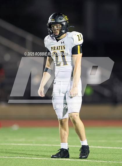 Thumbnail 1 in Crandall @ Irving photogallery.