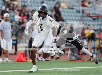 Thumbnail 2 in Crandall @ Irving photogallery.