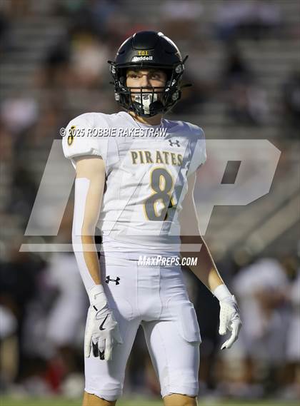 Thumbnail 1 in Crandall @ Irving photogallery.