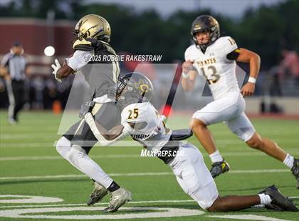 Thumbnail 1 in Crandall @ Irving photogallery.