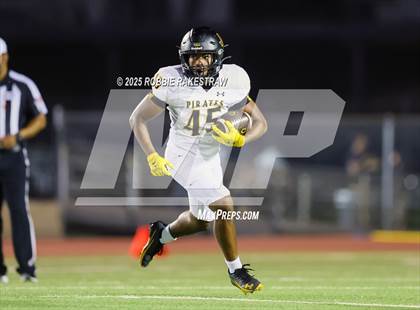 Thumbnail 3 in Crandall @ Irving photogallery.