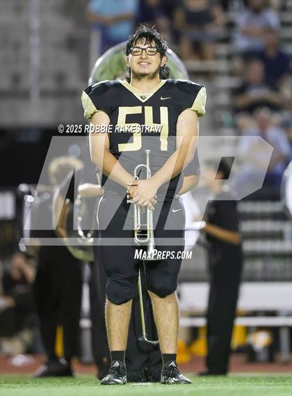 Thumbnail 1 in Crandall @ Irving photogallery.