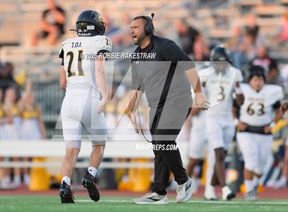 Thumbnail 2 in Crandall @ Irving photogallery.