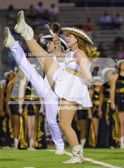 Thumbnail 2 in Crandall @ Irving photogallery.