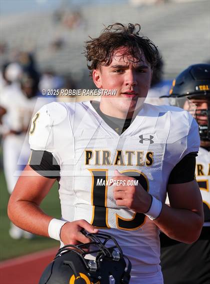 Thumbnail 2 in Crandall @ Irving photogallery.