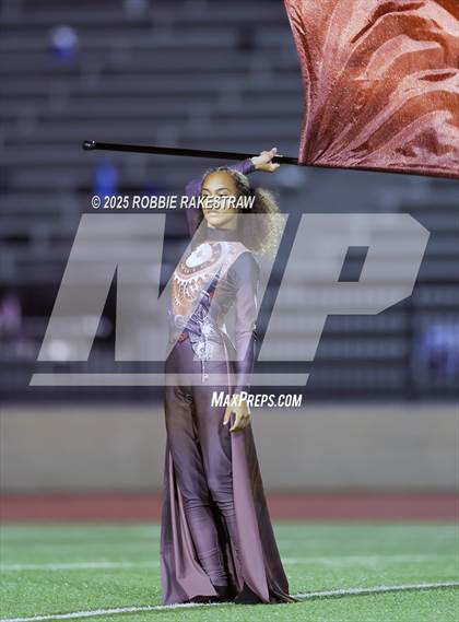 Thumbnail 3 in Crandall @ Irving photogallery.