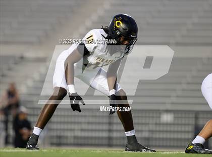 Thumbnail 2 in Crandall @ Irving photogallery.