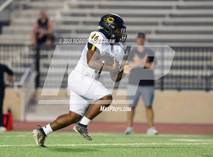 Thumbnail 2 in Crandall @ Irving photogallery.