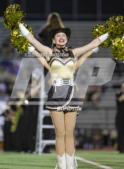 Thumbnail 2 in Crandall @ Irving photogallery.