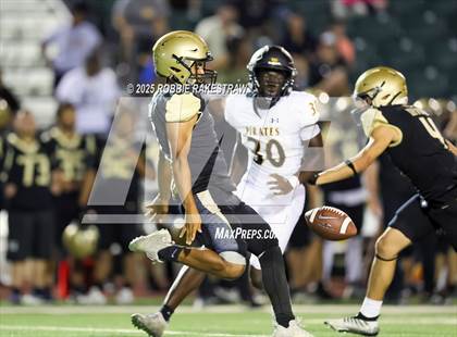 Thumbnail 3 in Crandall @ Irving photogallery.