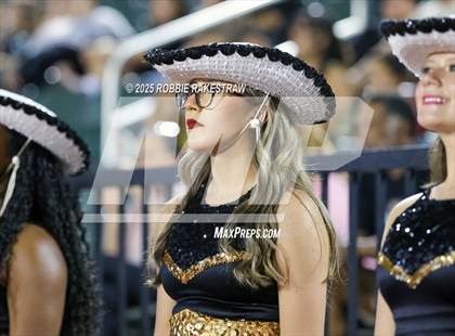 Thumbnail 2 in Crandall @ Irving photogallery.