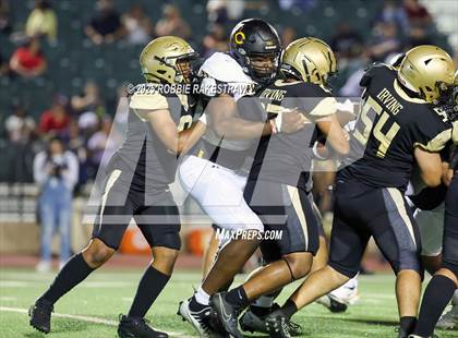 Thumbnail 3 in Crandall @ Irving photogallery.