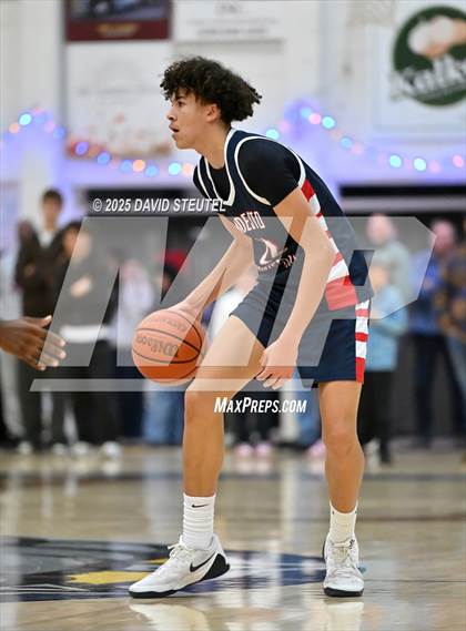 Thumbnail 2 in Modesto Christian vs. Dublin (Gridley Invitational) photogallery.