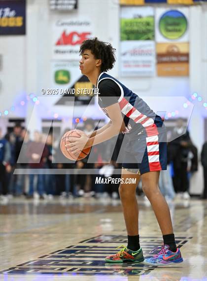 Thumbnail 3 in Modesto Christian vs. Dublin (Gridley Invitational) photogallery.