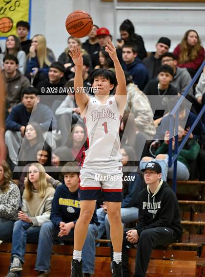Thumbnail 1 in Modesto Christian vs. Dublin (Gridley Invitational) photogallery.