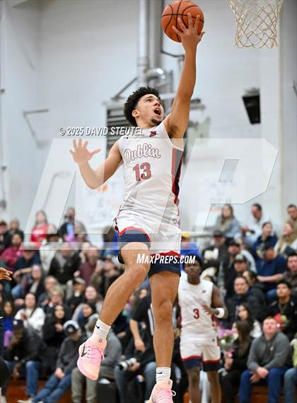 Thumbnail 3 in Modesto Christian vs. Dublin (Gridley Invitational) photogallery.