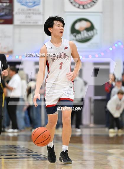 Thumbnail 2 in Modesto Christian vs. Dublin (Gridley Invitational) photogallery.