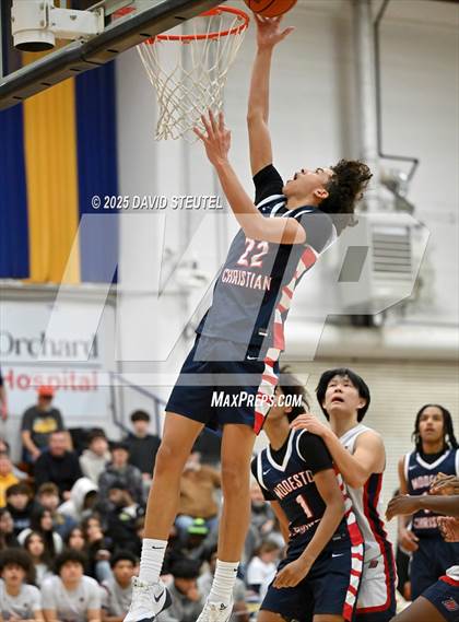 Thumbnail 3 in Modesto Christian vs. Dublin (Gridley Invitational) photogallery.