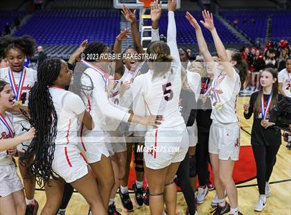 Thumbnail 1 in Liberty vs. Cooper (UIL 5A State Final Medal Ceremony) photogallery.
