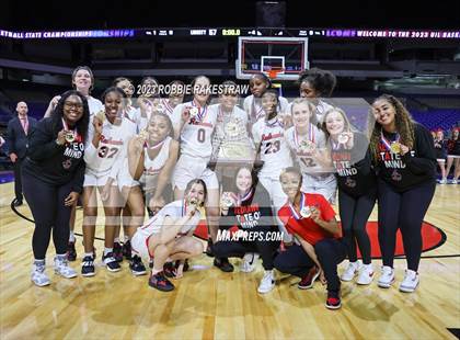 Thumbnail 1 in Liberty vs. Cooper (UIL 5A State Final Medal Ceremony) photogallery.