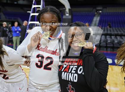 Thumbnail 1 in Liberty vs. Cooper (UIL 5A State Final Medal Ceremony) photogallery.