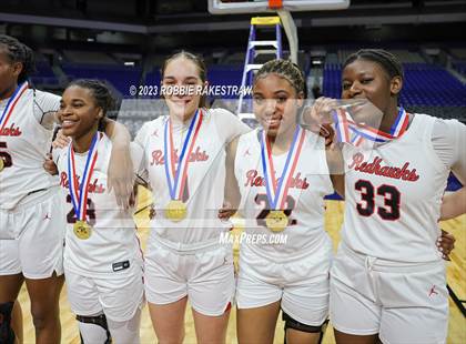 Thumbnail 1 in Liberty vs. Cooper (UIL 5A State Final Medal Ceremony) photogallery.