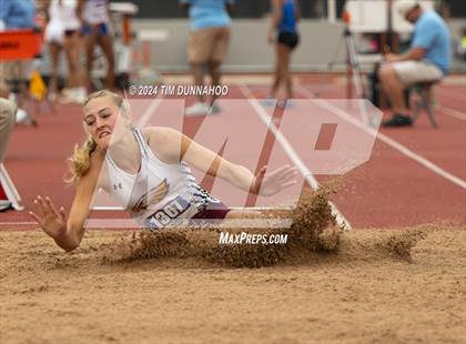 Thumbnail 2 in UIL Girls Track & Field Finals (Day 1) photogallery.