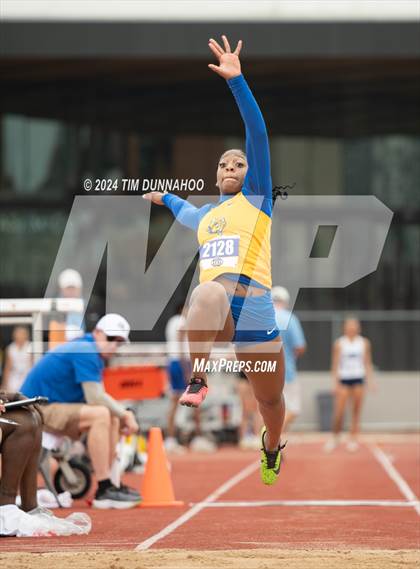 Thumbnail 3 in UIL Girls Track & Field Finals (Day 1) photogallery.