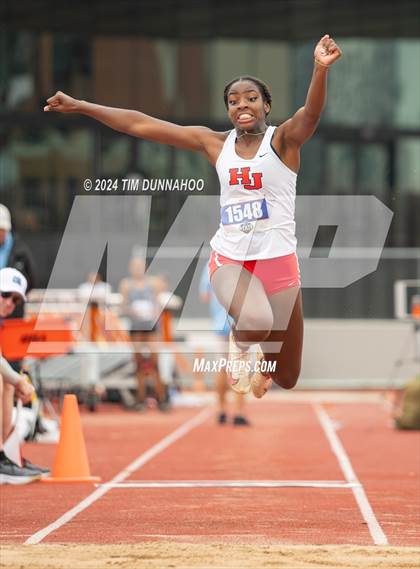 Thumbnail 1 in UIL Girls Track & Field Finals (Day 1) photogallery.