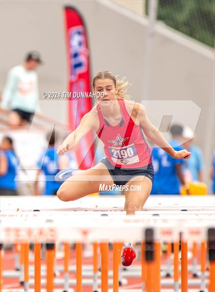 Thumbnail 3 in UIL Girls Track & Field Finals (Day 1) photogallery.