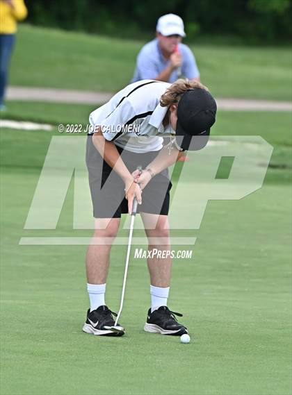 Thumbnail 3 in UIL 1A Boys State Golf Tournament Finals photogallery.