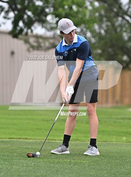 Thumbnail 2 in UIL 1A Boys State Golf Tournament Finals photogallery.