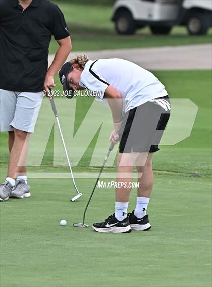 Thumbnail 1 in UIL 1A Boys State Golf Tournament Finals photogallery.