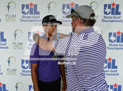 Thumbnail 2 in UIL 1A Boys State Golf Tournament Finals photogallery.