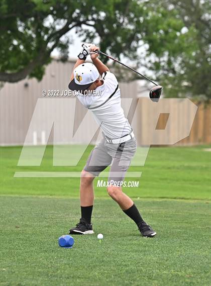 Thumbnail 2 in UIL 1A Boys State Golf Tournament Finals photogallery.
