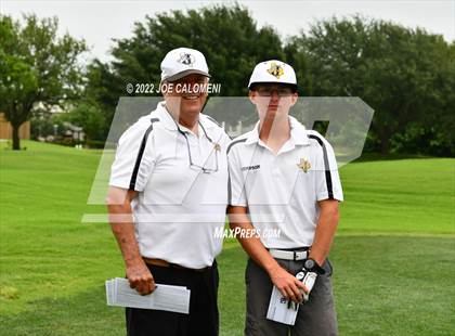 Thumbnail 2 in UIL 1A Boys State Golf Tournament Finals photogallery.