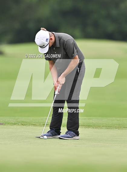 Thumbnail 3 in UIL 1A Boys State Golf Tournament Finals photogallery.