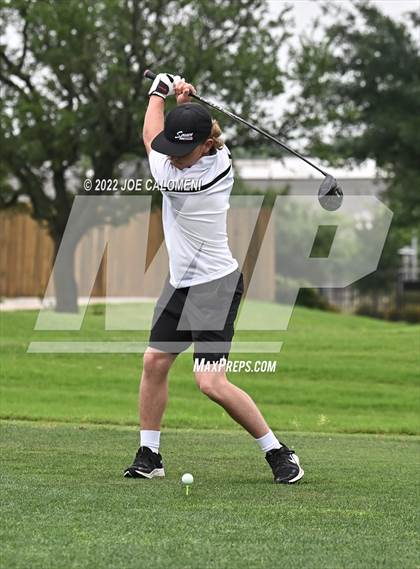 Thumbnail 3 in UIL 1A Boys State Golf Tournament Finals photogallery.