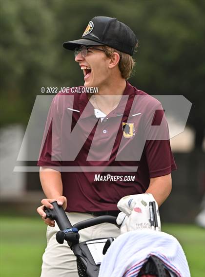 Thumbnail 2 in UIL 1A Boys State Golf Tournament Finals photogallery.