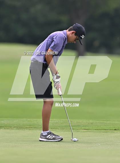 Thumbnail 2 in UIL 1A Boys State Golf Tournament Finals photogallery.
