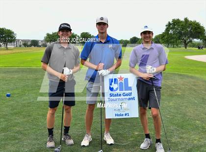 Thumbnail 2 in UIL 1A Boys State Golf Tournament Finals photogallery.