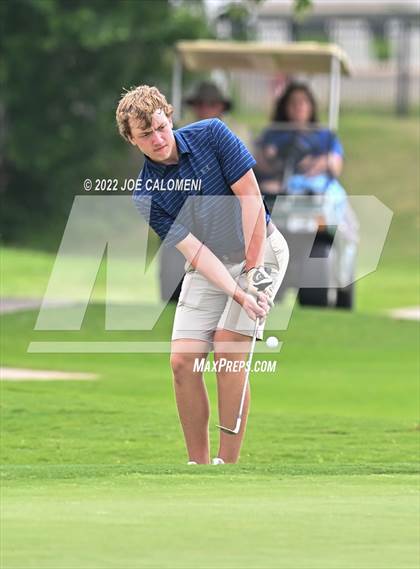 Thumbnail 3 in UIL 1A Boys State Golf Tournament Finals photogallery.