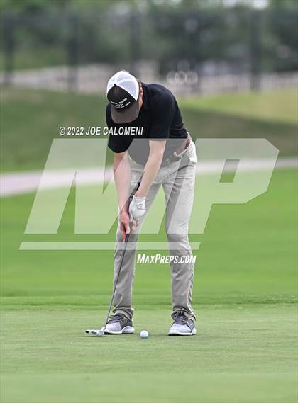 Thumbnail 1 in UIL 1A Boys State Golf Tournament Finals photogallery.