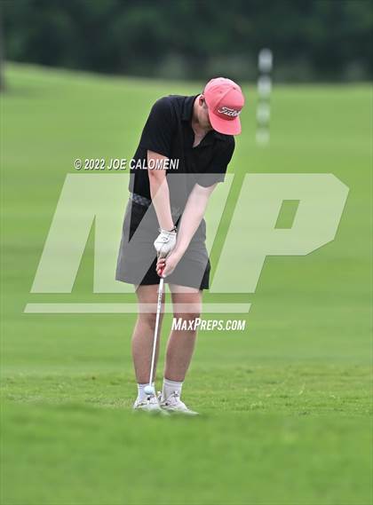 Thumbnail 2 in UIL 1A Boys State Golf Tournament Finals photogallery.