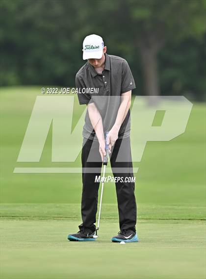 Thumbnail 1 in UIL 1A Boys State Golf Tournament Finals photogallery.