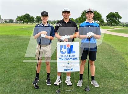 Thumbnail 1 in UIL 1A Boys State Golf Tournament Finals photogallery.