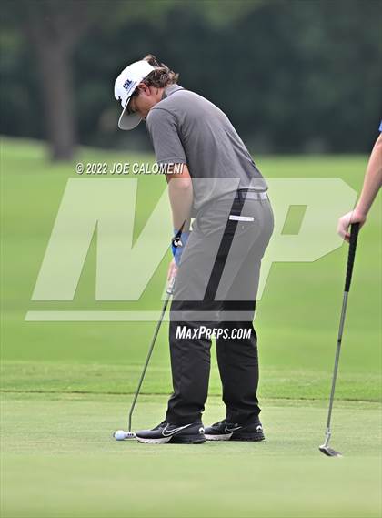 Thumbnail 2 in UIL 1A Boys State Golf Tournament Finals photogallery.