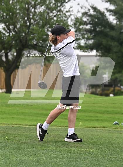 Thumbnail 3 in UIL 1A Boys State Golf Tournament Finals photogallery.