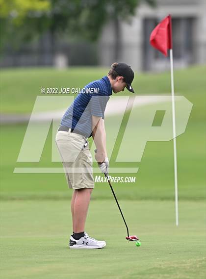 Thumbnail 1 in UIL 1A Boys State Golf Tournament Finals photogallery.