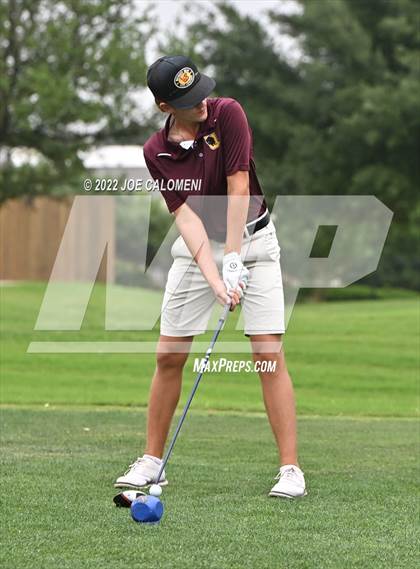 Thumbnail 3 in UIL 1A Boys State Golf Tournament Finals photogallery.